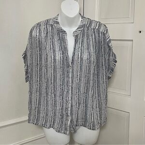 Cloth & Stone Boho Button Up Blouse Top Lightweight Airy‎ Blue White